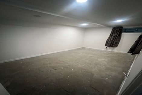 Photo of property in 1/288 East Coast Road, Forrest Hill, Auckland, 0620