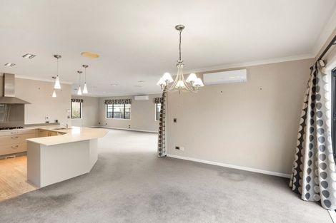 Photo of property in 30 Sandwich Road, St Andrews, Hamilton, 3200