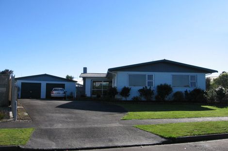 Photo of property in 6 Essex Place, Milson, Palmerston North, 4414