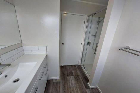 Photo of property in 2/19 Silver Creek Road, Weymouth, Auckland, 2103