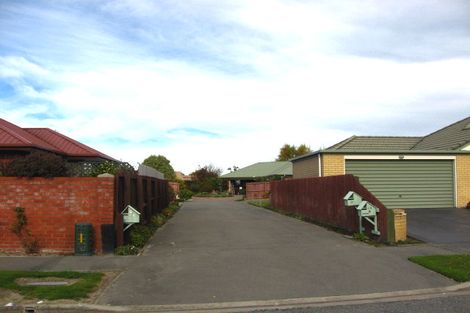 Photo of property in 2/9 Showgate Avenue, Sockburn, Christchurch, 8042