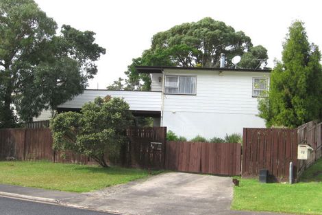 Photo of property in 22 Claverdon Drive, Massey, Auckland, 0614