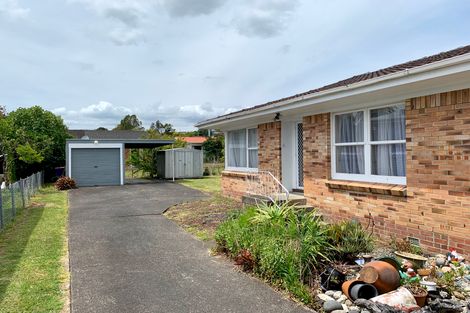 Photo of property in 2/4 Lingfield Street, Glenfield, Auckland, 0629