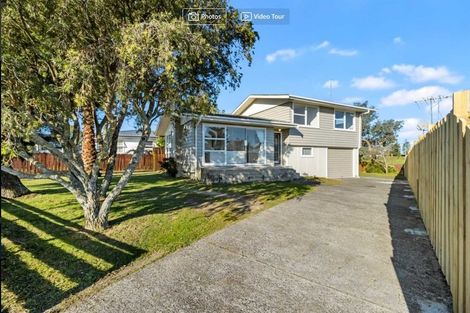 Photo of property in 32 Kirrie Avenue, Te Atatu South, Auckland, 0610