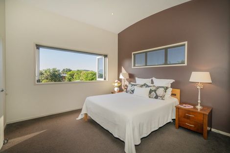 Photo of property in 17 Hahei Beach Road, Hahei, Whitianga, 3591