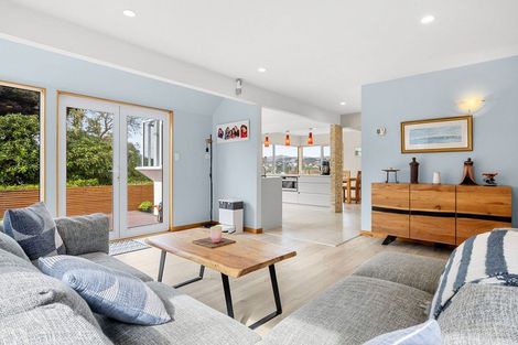 Photo of property in 32 Penryn Drive, Camborne, Porirua, 5026