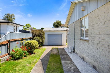 Photo of property in 36c Lucknow Road, Havelock North, 4130