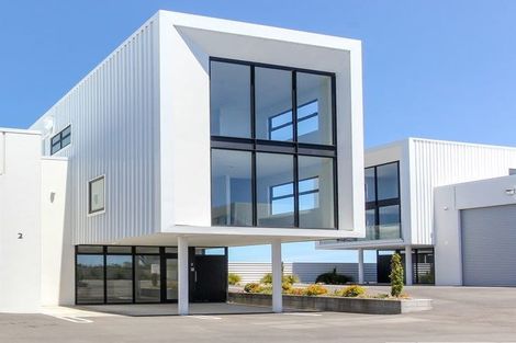 Photo of property in 2/86 Hurlstone Drive, Waiwhakaiho, New Plymouth, 4312