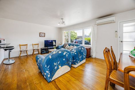 Photo of property in 3/37 Buckingham Crescent, Manukau, Auckland, 2025