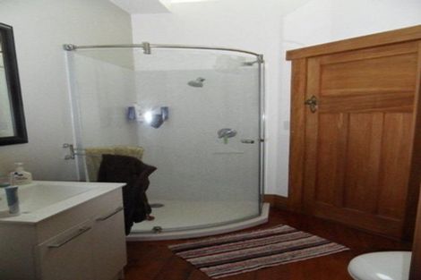 Photo of property in 19 Austin Street, Mount Victoria, Wellington, 6011