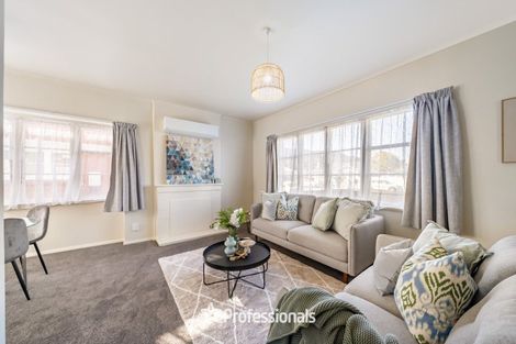 Photo of property in 215 Knights Road, Hutt Central, Lower Hutt, 5011