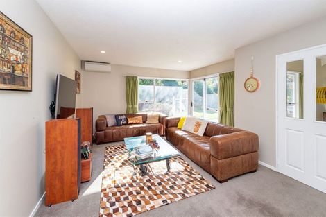 Photo of property in 5 Shanaway Close, Halswell, Christchurch, 8025