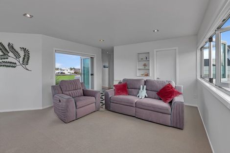 Photo of property in 1 Cayman Court, One Tree Point, 0118