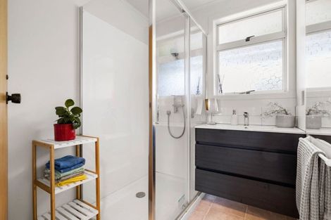 Photo of property in 21 Morrow Avenue, St Andrews, Hamilton, 3200