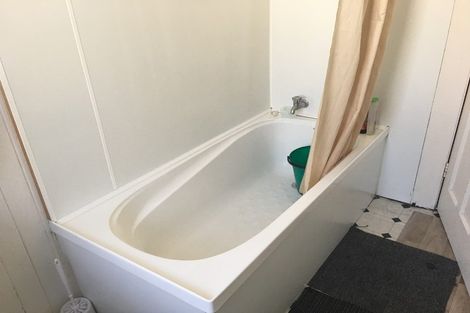 Photo of property in 2/64 Division Street, Riccarton, Christchurch, 8041