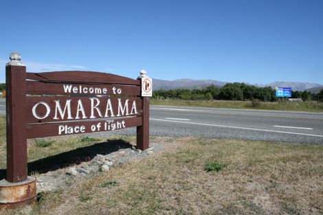 Photo of property in 19 Cirrus Place, Omarama, 9412