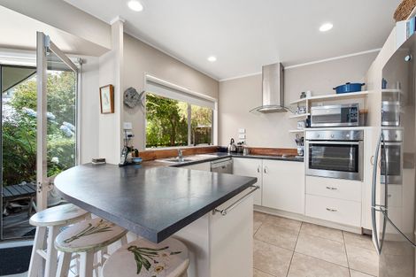 Photo of property in 109 Point Wells Road, Point Wells, Warkworth, 0986