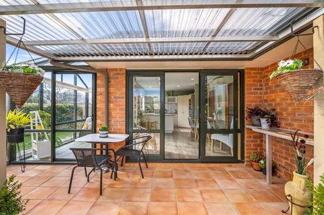 Photo of property in 4 Chesterfield Mews, Russley, Christchurch, 8042