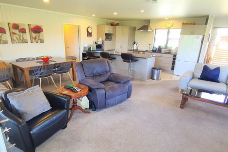 Photo of property in 111 Kelly Jade Avenue, Matarangi, Whitianga, 3592