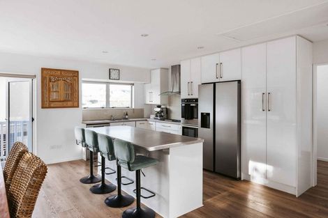 Photo of property in 230 Oceanbeach Road, Mount Maunganui, 3116