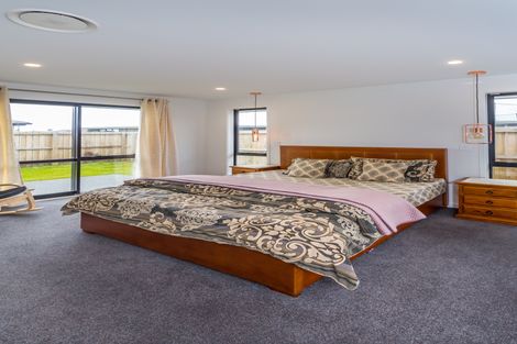 Photo of property in 4 Katrine Drive, Marshland, Christchurch, 8083