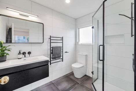 Photo of property in 35 Caversham Drive, Torbay, Auckland, 0630