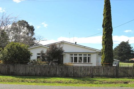 Photo of property in 20 Sydney Street, Takapau, 4203