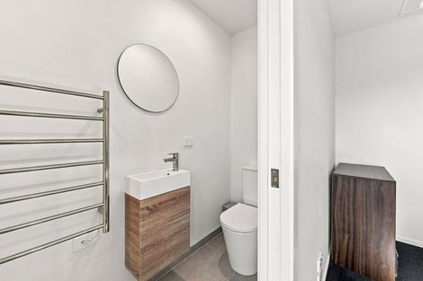 Photo of property in 4/9 Grove Road, Addington, Christchurch, 8024