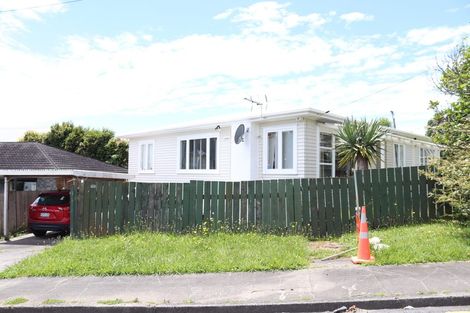 Photo of property in 1/44 College Road, Northcote, Auckland, 0627