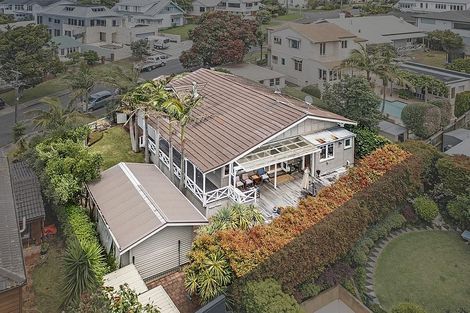 Photo of property in 14 Ewen Street, Takapuna, Auckland, 0622