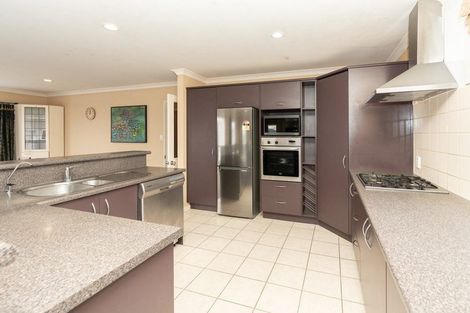 Photo of property in 5 Sovereign Place, Rototuna North, Hamilton, 3210