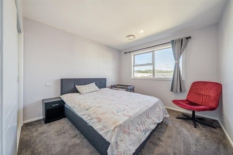 Photo of property in 32 Castletown Street, Wallaceville, Upper Hutt, 5018