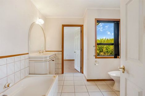 Photo of property in 62 Bay Vista Drive, Red Beach, 0932