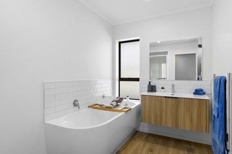 Photo of property in 3 Clearwater Terrace, Brown Owl, Upper Hutt, 5018