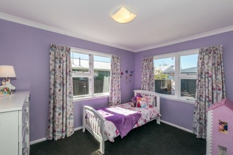 Photo of property in 38 Main North Road, Woodend, 7610