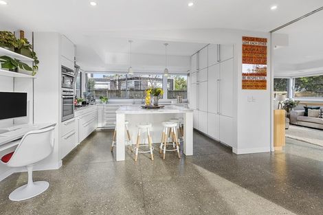 Photo of property in 5 Boardwalk Lane, Seatoun, Wellington, 6022