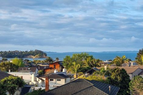 Photo of property in 102a Kitchener Road, Milford, Auckland, 0620