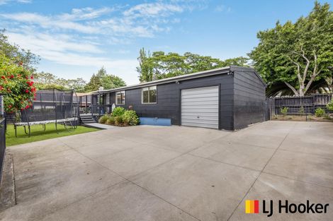 Photo of property in 2/90 Wattle Farm Road, Wattle Downs, Auckland, 2103