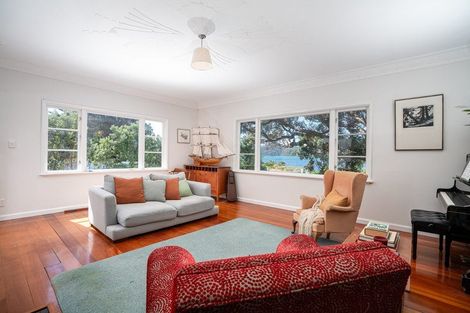 Photo of property in 189 Breaker Bay Road, Breaker Bay, Wellington, 6022