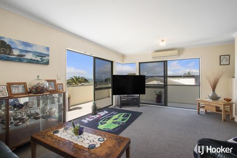 Photo of property in 42 Ocean View Road, Waihi Beach, 3611