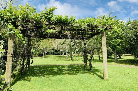 Photo of property in 159 Oraha Road, Kumeu, 0892