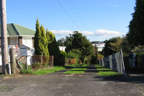 Photo of property in 116 Flanshaw Road, Te Atatu South, Auckland, 0610