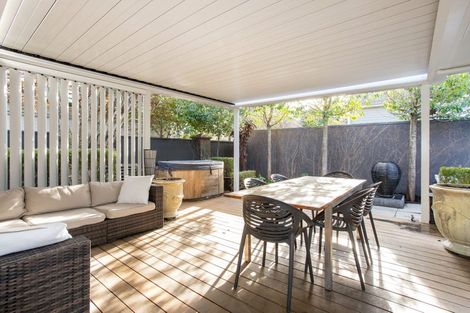 Photo of property in 40 Wroxton Terrace, Merivale, Christchurch, 8014