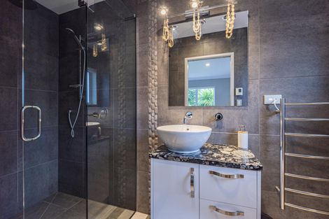 Photo of property in 31 Crisp Road, Parua Bay, Whangarei, 0174