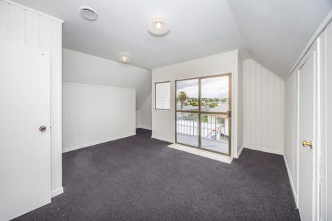 Photo of property in 50 Poaka Avenue, Dinsdale, Hamilton, 3204