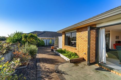 Photo of property in 117 Realm Drive, Paraparaumu, 5032