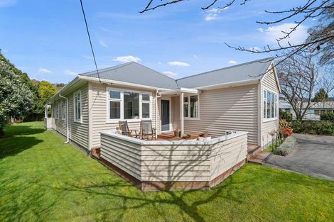 Photo of property in 3 Heretaunga Square, Silverstream, Upper Hutt, 5019