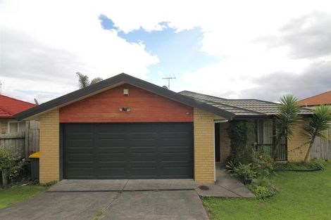 Photo of property in 28 Nimstedt Avenue, Oteha, Auckland, 0632