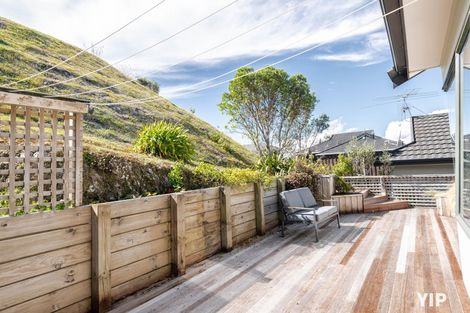 Photo of property in 4 Meadowcroft Grove, Johnsonville, Wellington, 6037