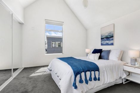 Photo of property in Pirie Street Townhouses, 31/35 Pirie Street, Mount Victoria, Wellington, 6011